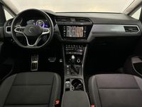 tweedehands VW Touran 1.5 TSI Active 7p Clima Navi Virtual desk