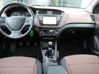 tweedehands Hyundai i20 1.2 HP i-Motion Comfort+ - Trekhaak - Navi - Cruise Control - Ca