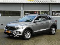 tweedehands VW T-Roc 1.5 TSI 150PK DSG automaat Life Business App connect NIEUW MODEL