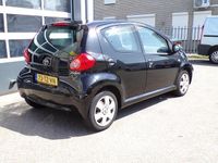 Occasion Toyota Aygo 68 PK (50 kW) 2007 Zwart Hatchback