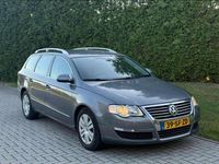 Occasion VW Passat Highline 200 PK (147 kW) 2006 Grijs Stationwagen