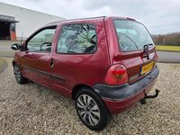 Occasion Renault Twingo 75 PK (55 kW) 2001 Rood Hatchback