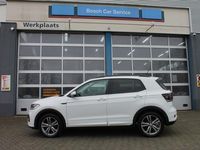 tweedehands VW T-Cross - 1.0 TSI STYLE R-line Automaat / Virtueel dashboard / PDC voo