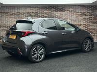 Nieuw Toyota Yaris Executive 131 PK (96 kW) 2025 Grijs Hatchback