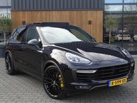 tweedehands Porsche Cayenne Turbo 4.8 V8 519PK Carbon / Ceramic / LED