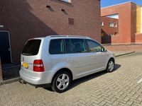 tweedehands VW Touran 2.0 TDI Highline Automaat. NAP