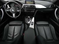 tweedehands BMW 320 320 Touring i xDrive M-Sport | Leder | Navigatie |