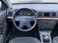 tweedehands Opel Vectra 1.8-16V Elegance, AIRCO(CLIMA), CRUISE CONTROL, PARKEERSENSOREN, 4X ELEK-RAMEN, RADIO-CD, CENT-VERGRENDELING, TREKHAAK, APK TOT 14-03-2025, YOUNGTIMER