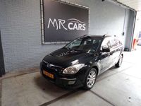 tweedehands Hyundai i30 CW 1.6i Dynamic Business Navi/Airco