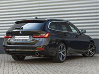 tweedehands BMW 330 3-SERIE Touring i Sportline - Pano - Trekhaak - Harman Kardon - Parking Ass Plus - Head-Up