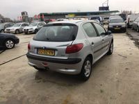 tweedehands Peugeot 206 1.4 Gentry