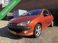 Occasion Peugeot 206 2001 Oranje Hatchback