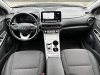 tweedehands Hyundai Kona EV Fashion 64 kWh / Navigatie / Head-up Display /