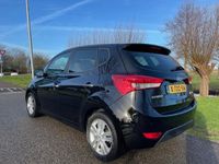 tweedehands Hyundai ix20 1.6i i-Catcher navi/panodak/cruise/climate/camera/