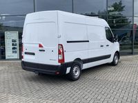 tweedehands Renault Master T35 2.3 dCi 135 L2H2 Comfort | CAMERA | TREKHAAK | NIEUWE VOORRAAD |