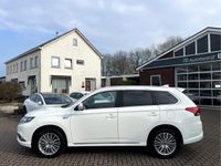 tweedehands Mitsubishi Outlander 2.4 PHEV Intense Trekhaak, Camera, 18''Lmv, Carpl