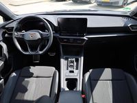 tweedehands Cupra Leon Sportstourer 1.4 e-Hybrid 245 Cruise control pdc 19" LMV navigatie keyless entry en go schaal stoelen half leder spiegels inklapbaar dimmende binnenspiegel regensensor privacy glas LED koplampen lende steunen DAB+ 3 zone climatronic zwarte sier