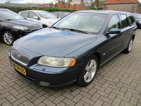 tweedehands Volvo V70 2.4 D5 Edition II AIRCO! NAVI! XENON! TREKHAAK!