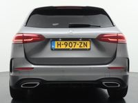 tweedehands Mercedes B180 AMG Business Solution | Panorama - Schuifdak | Achteruitrij Camera | Stoelverwarming voor | Smartphone integratie | Augmented Reality |