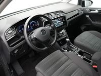 Occasion VW Touran Highline 150 PK (110 kW) 2022 Zwart MPV