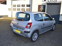 tweedehands Renault Twingo 1.2 Authentique