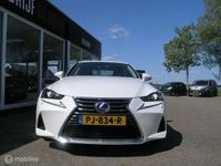 tweedehands Lexus IS300h Hybrid Bsns Line Nieuwe-model Parelmoer/Nap/BTW