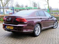 Occasion VW Passat 120 PK (88 kW) 2017 Rood Sedan