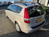 tweedehands Hyundai i30 CW 1.6i Dynamic Busines ECC/PDC/AUX//LMV