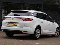 Occasion Renault Mégane GrandTour LIMITED 116 PK (85 kW) 2020 Wit Stationwagen