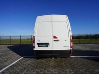 tweedehands Renault Master T33 2.3 dCi 135 L2H2 Work Edition | PRIJS IS EXCL. BTW | Trekhaak | All seasons | Parkeersensoren voor/achter | Navigatie | Dodehoek detectie | Achteruitrijcamera