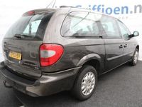 tweedehands Chrysler Grand Voyager 3.3i V6 SE Luxe 7-zitter met vlakke laadvloer.