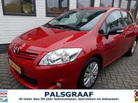 Occasion Toyota Auris Comfort 132 PK (97 kW) 2011 Rood Hatchback