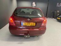 tweedehands Nissan Almera 1.5 Stuurbek- Airco Trekhaak Lage KM. APK 1 eigennaar.