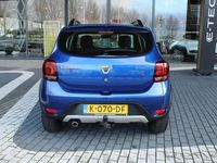 tweedehands Dacia Sandero 1.0 TCe Bi-Fuel Stepway Serie Limitee 15th Anniv. TREKHAAK / LPG / NAVIGATIE / PARKEERSENSOREN / PARKEERCAMERA / BLUETOOTH / AIRCO / CRUISE CONTROL