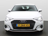 tweedehands Audi A3 Sportback 30 TFSI Business edition Navigatie / Metallic