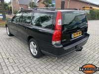 tweedehands Volvo V70 2.5T AWD Momentum 7 persoons , youngtimer!