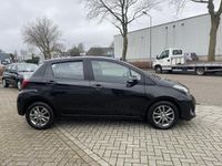 tweedehands Toyota Yaris 1.3 VVT-i Comfort Nieuwstaat Dealeronderhouden