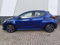 Occasion Toyota Yaris Hybrid 2021 Blauw Hatchback