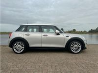 tweedehands Mini Cooper 1.5 Pepper Serious Business Automaat Leder LED