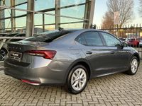 Nieuw Skoda Octavia Business Line 116 PK (85 kW) 2025 Grijs Hatchback