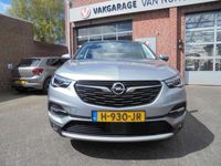 tweedehands Opel Grandland X 1.2 Turbo 130pk Business Executive||Trekhaak||Rijk