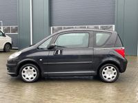 tweedehands Peugeot 1007 1.4 Gentry Nieuwe Apk+Airco