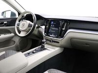 tweedehands Volvo V60 2.0 T5 Momentum | Navigatie | LED Koplampen | Adap