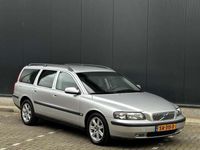 tweedehands Volvo V70 2.4 AUTOMAAT AIRCO/CRUISE | NETTE EN GOED ONDERHOU