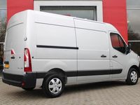 tweedehands Renault Master T35 2.3 dCi 135PK L2H2 WORK EDITION 3-ZITS | NAVIGATIE | ACHTERUITRIJ CAMERA | APPLE CARPLAY / ANDROID AUTO | AIRCO | CRUISE CONTROL | MISTLAMPEN VOOR | DODEHOEKDETECTIE |