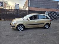 Occasion Kia Rio 97 PK (71 kW) 2008 Beige Hatchback