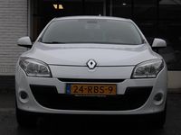 Occasion Renault Mégane III Dynamique 131 PK (96 kW) 2011 Wit (metallic) Hatchback