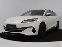 Nieuw BYD Seal Comfort 155 kW (212 PK) 2025 Beige metallic Stationwagen