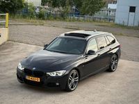 tweedehands BMW 320 3-serie Touring i M-SPORT INDIVIDUAL|PANO|VIRTUAL|19'' M NAP!