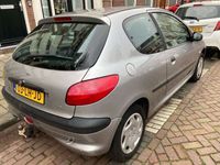 tweedehands Peugeot 206 1.4 XR